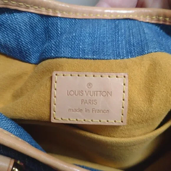 PRISTINE DISCONTINUED Louis Vuitton 💙💙Denim Pleaty mini~Wow! ✨ - Picture 15 of 16